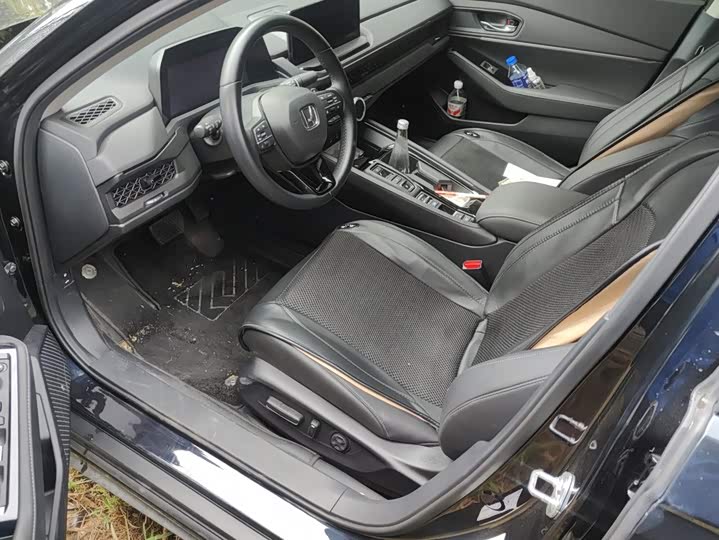 Honda Accord Hybrid, 2025 — фото 9 из 9