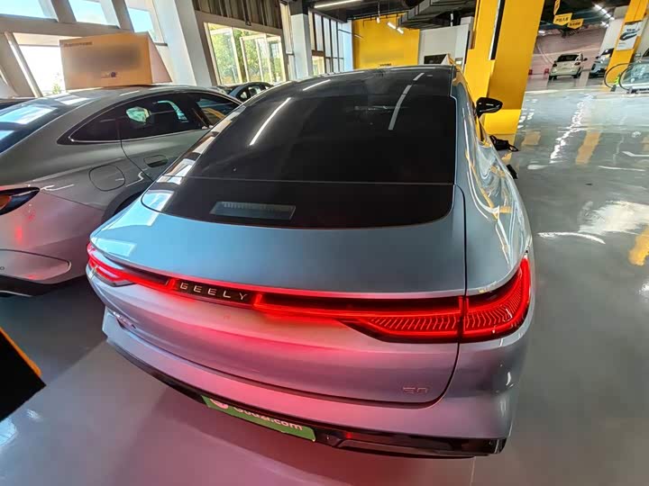 Geely Galaxy E8, 2024 — фото 6 из 9