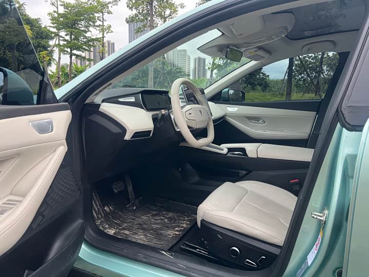 Changan Deepal SL03, 2022 — фото 4 из 9