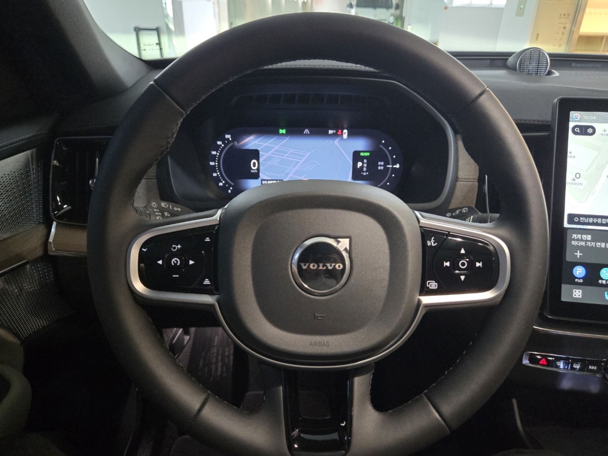 Volvo XC90, 2026 — фото 9 из 12