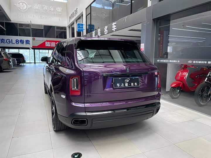 Rolls-Royce Cullinan, 2022 — фото 4 из 9