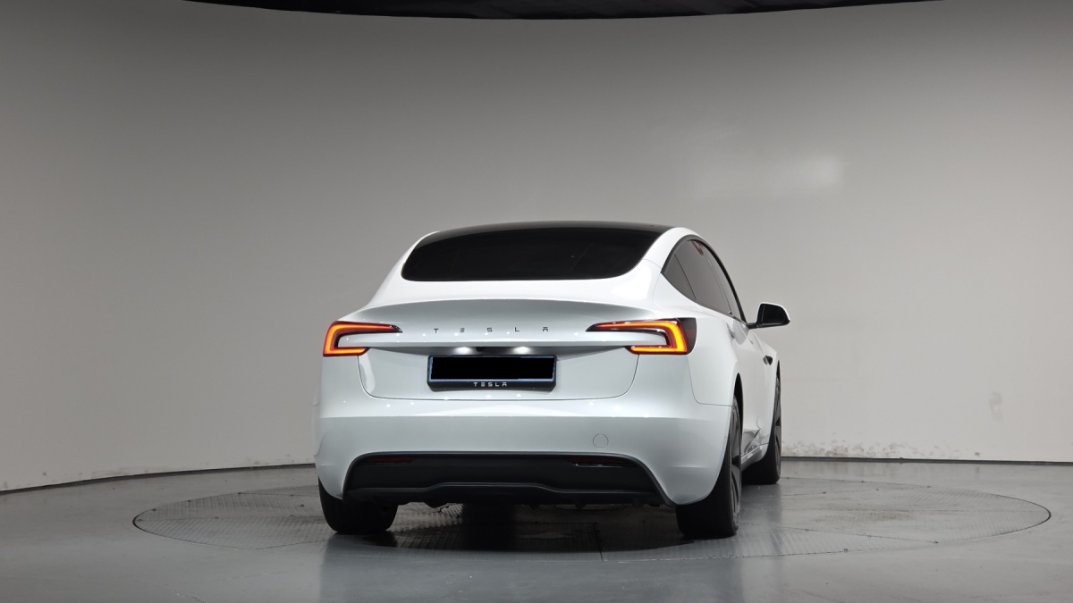 Tesla Model 3, 2024 — фото 4 из 12