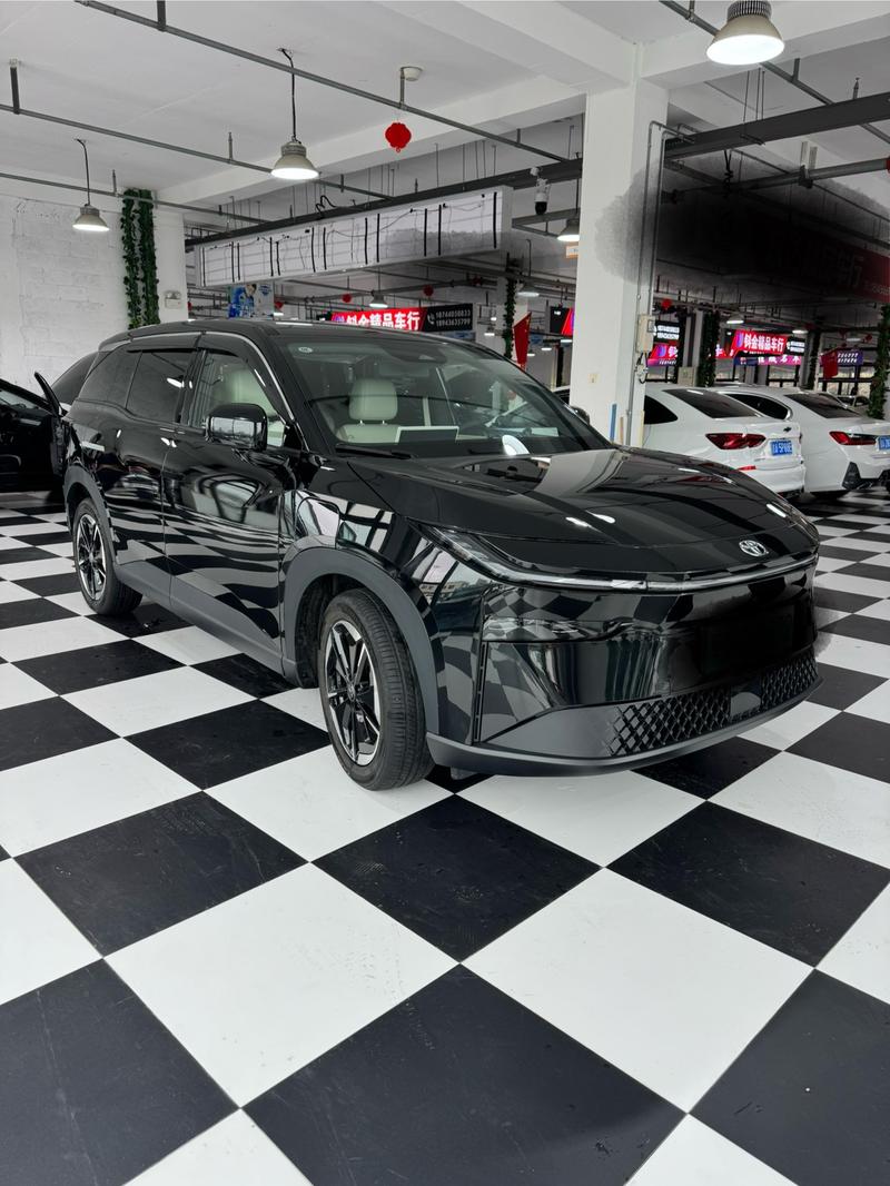 Toyota bZ3X, 2025 — фото 3 из 11