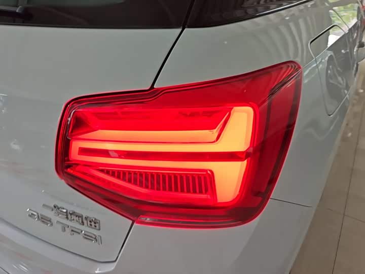 Audi Q2L, 2023 — фото 8 из 9