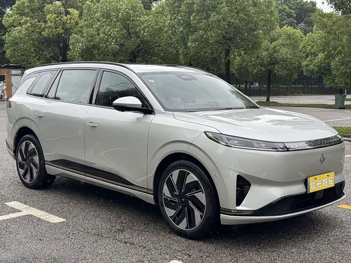 Dongfeng Yipai eπ 008, 2025 — фото 2 из 9