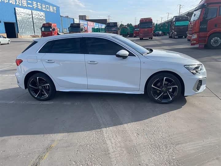 Audi A3, 2022 — фото 4 из 9