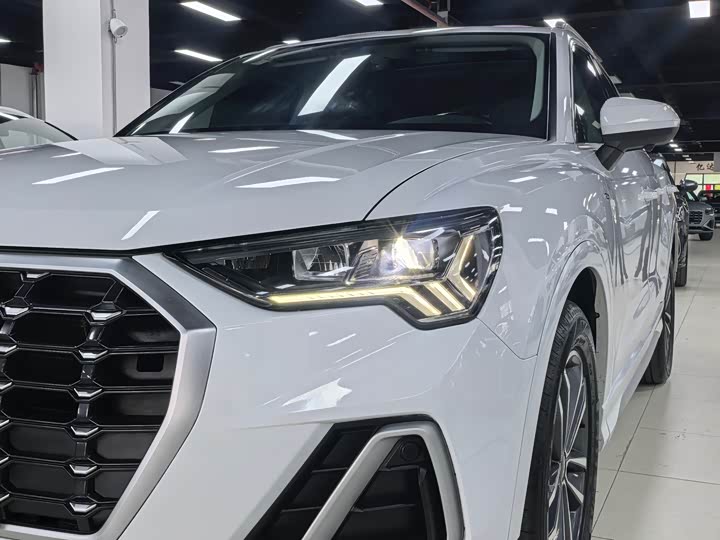 Audi Q3, 2023 — фото 4 из 9