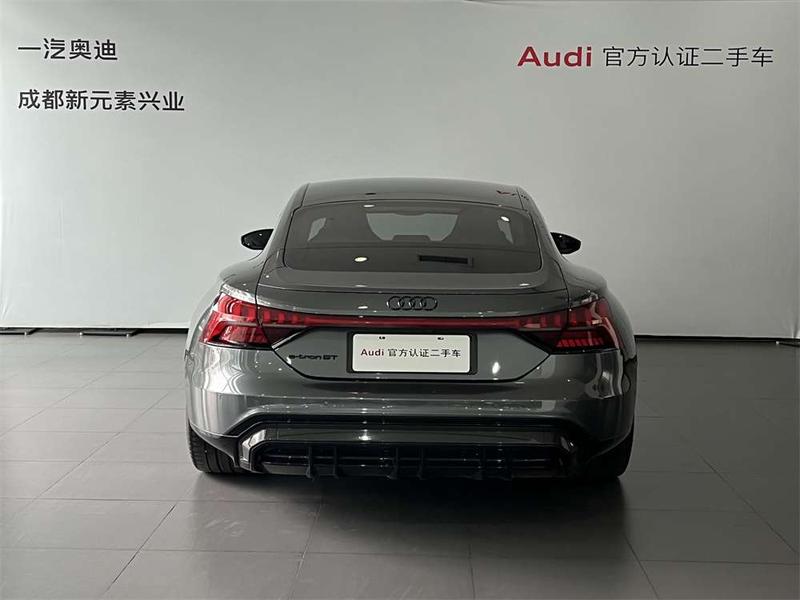 Audi e-tron GT, 2024 — фото 3 из 12
