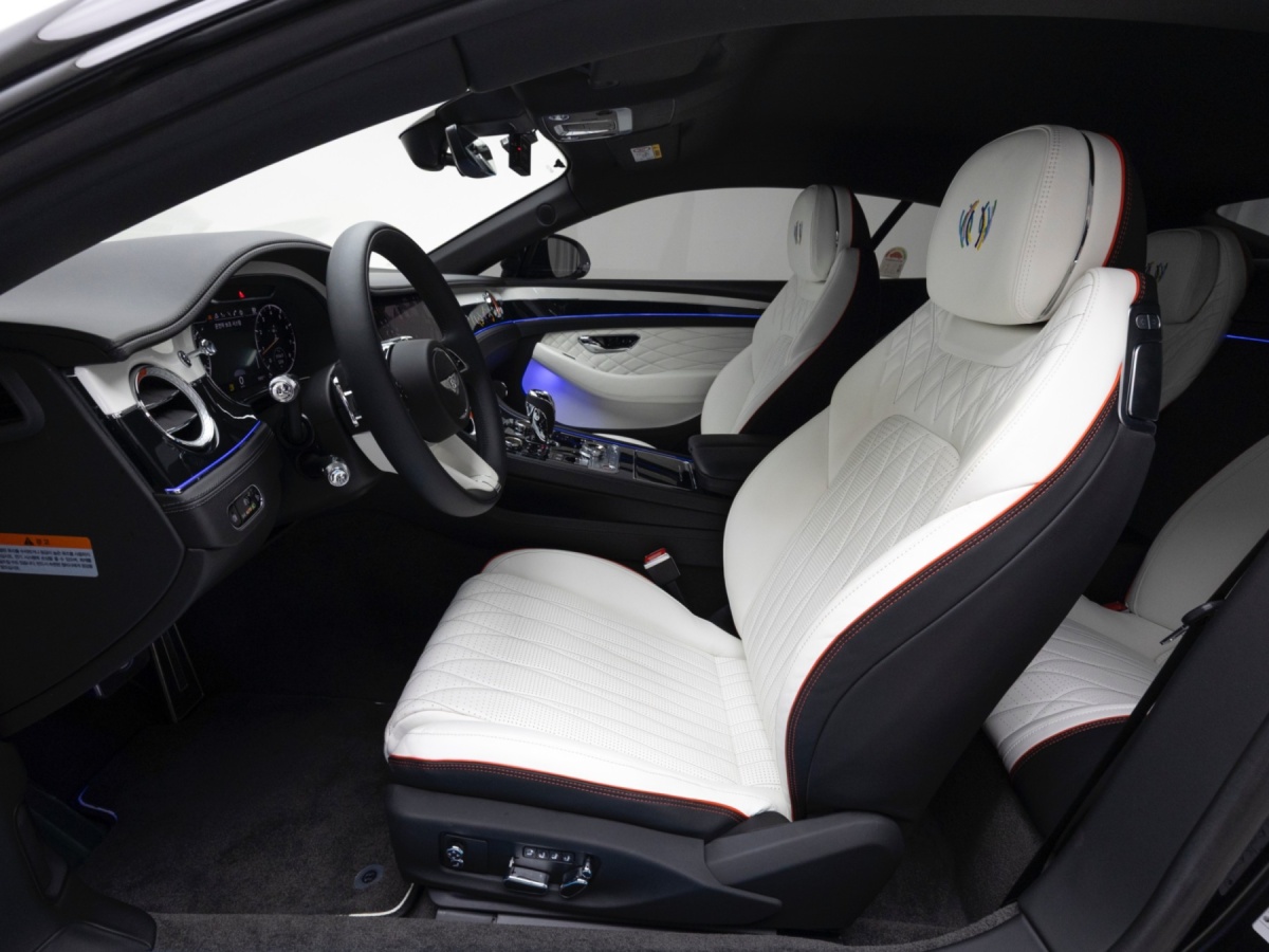 Bentley Continental GT, 2024 — фото 9 из 12