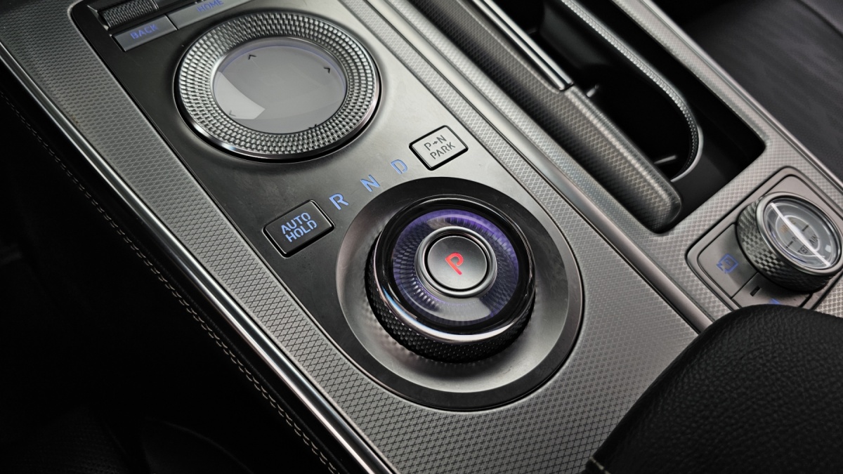 Genesis GV80, 2022 — фото 8 из 12