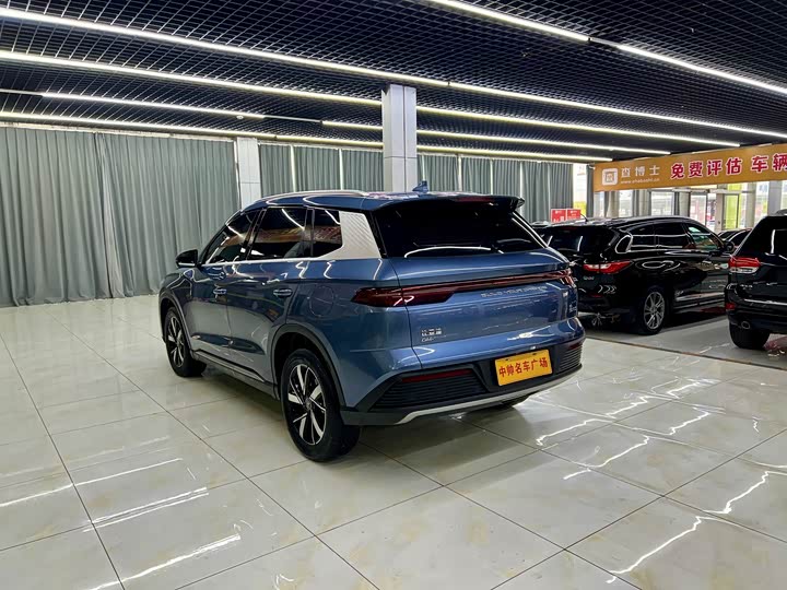 BYD Song Pro Hybrid, 2024 — фото 4 из 9