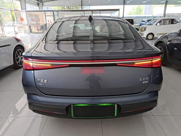 BYD Seal 07 DM-i Hybrid, 2026 — фото 4 из 9