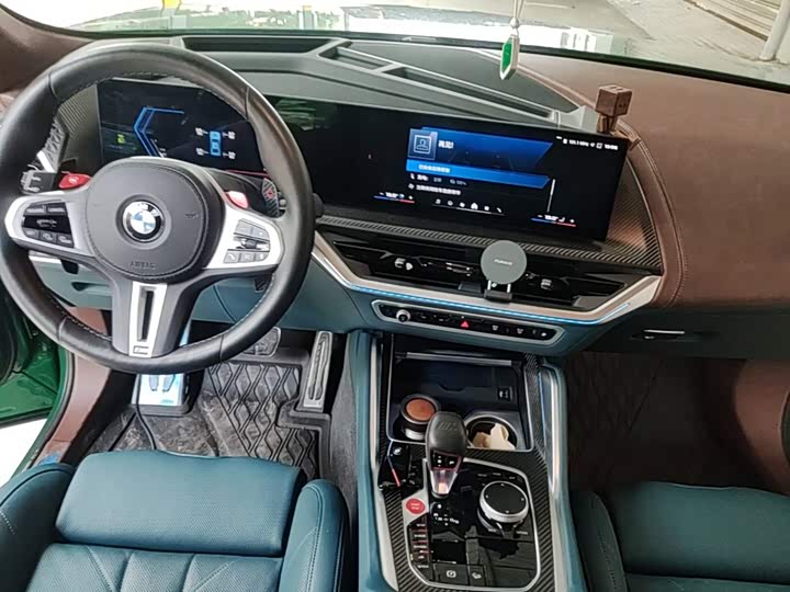 BMW XM, 2025 — фото 6 из 9