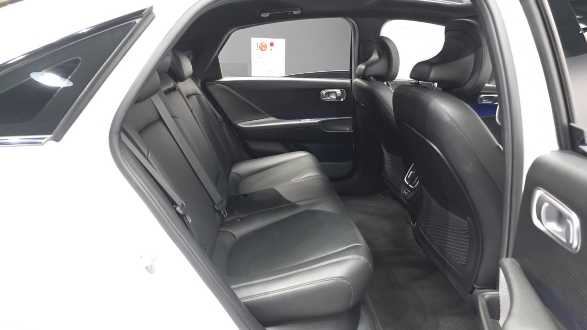Hyundai Ioniq 6, 2022 — фото 11 из 12