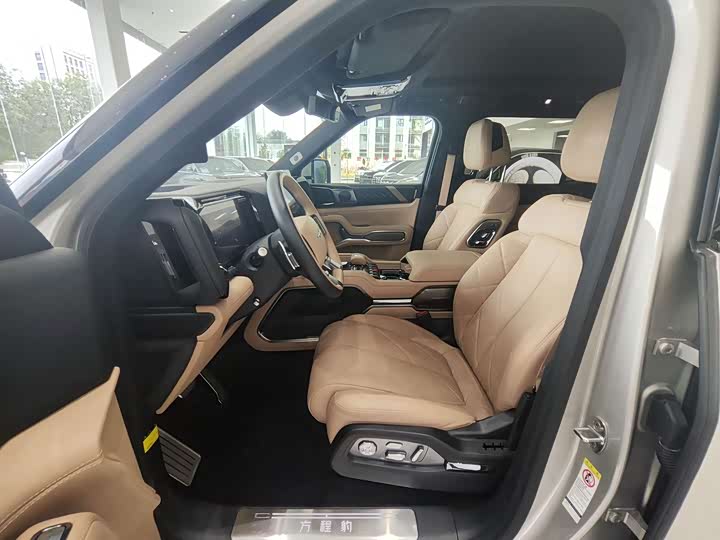 BYD FangChengBao Leopard 8, 2024 — фото 9 из 9