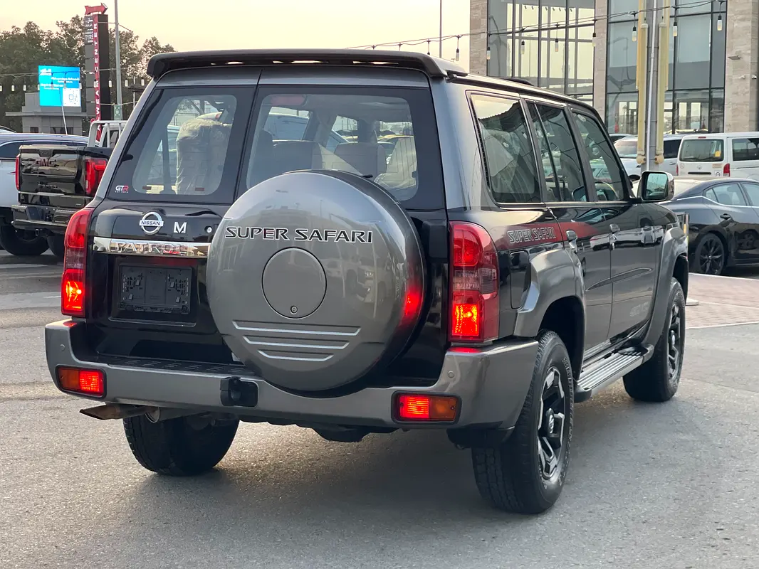 Nissan Patrol Safari, 2022 — фото 4 из 10