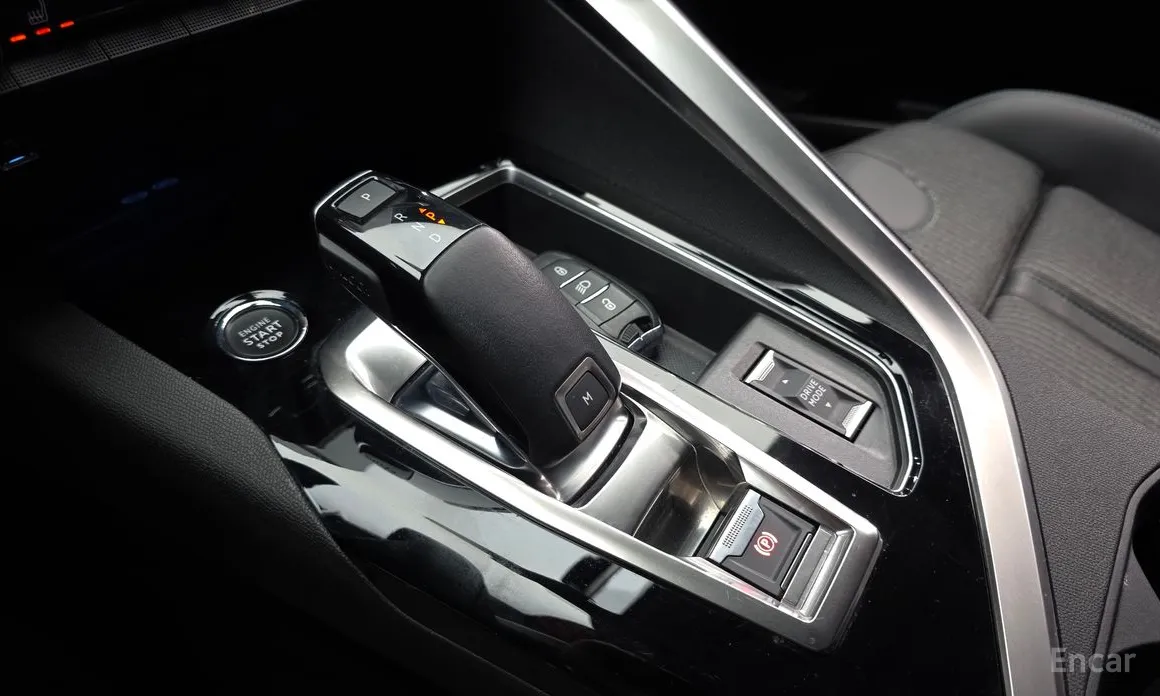 Peugeot 3008, 2022 — фото 9 из 12