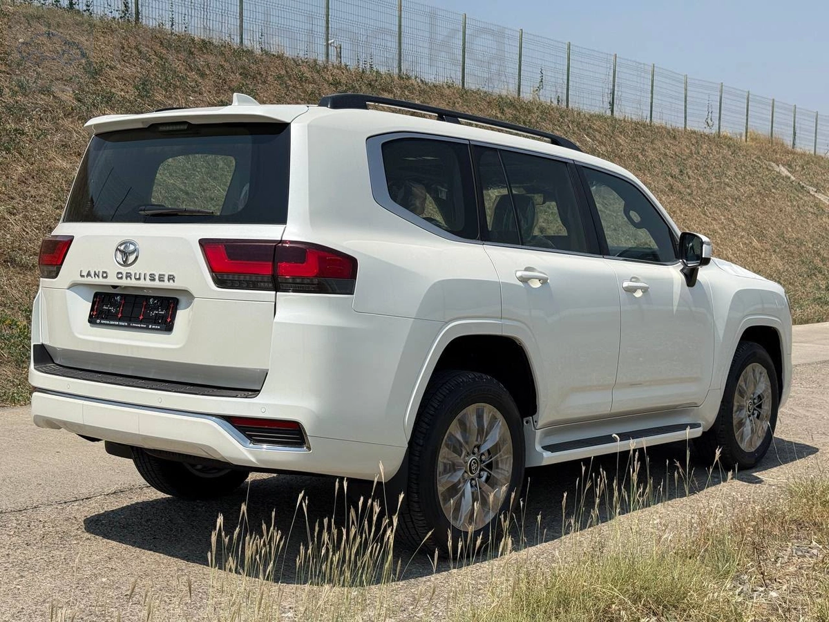 Toyota Land Cruiser, 2026 — фото 4 из 6