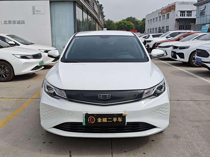 Geely Emgrand Hybrid/EV, 2023 — фото 6 из 9