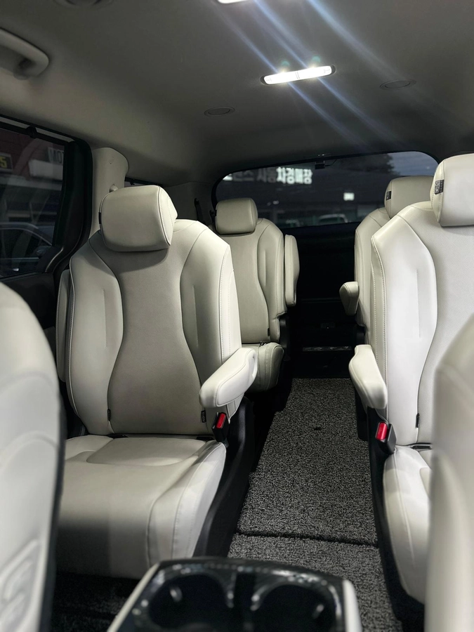 Kia Carnival, 2021 — фото 11 из 12
