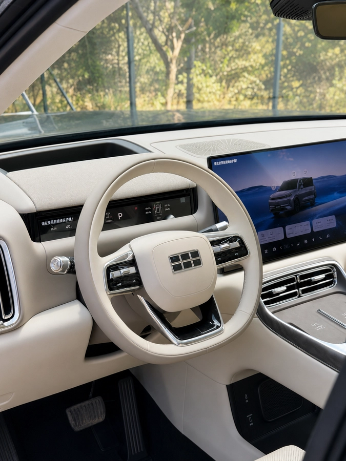 Geely Galaxy M9, 2026 — фото 6 из 7