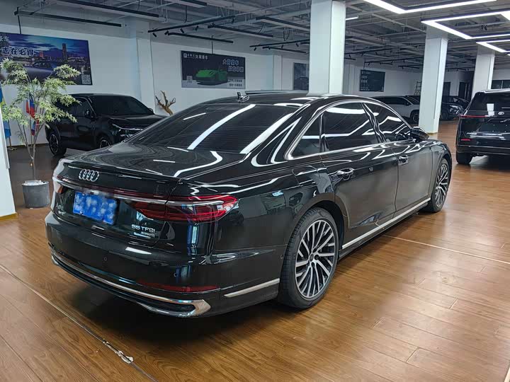 Audi A8, 2024 — фото 4 из 9