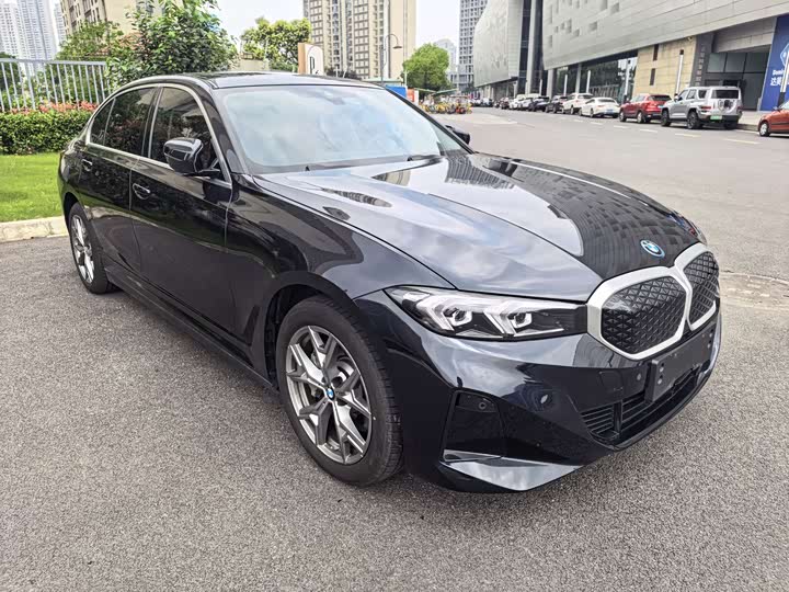 BMW i3, 2025 — фото 3 из 9