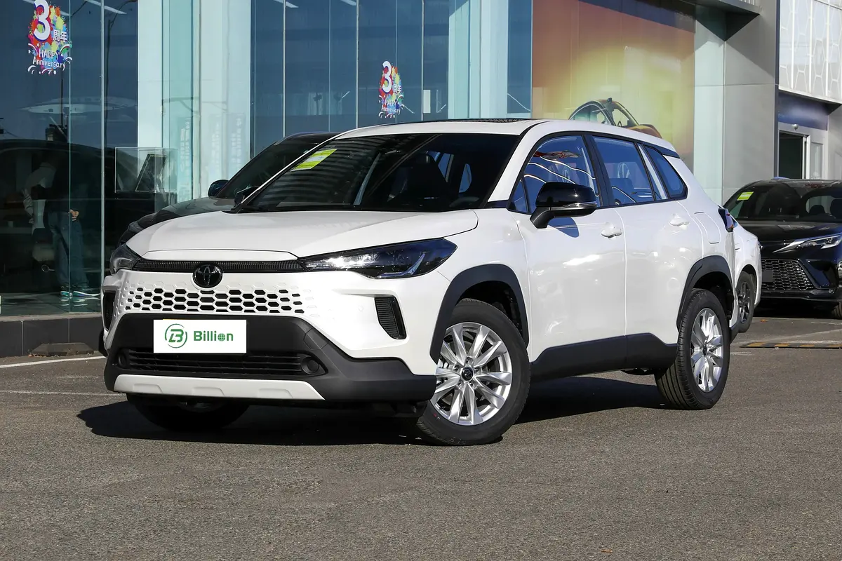 Toyota Corolla Cross, 2026 — фото 4 из 9