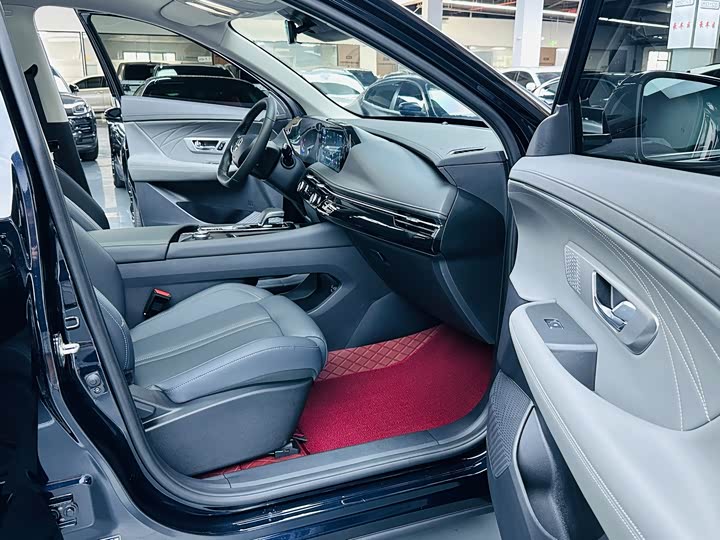 Dongfeng Aeolus Huge, 2025 — фото 8 из 9