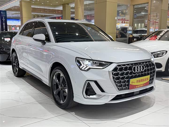Audi Q3, 2023 — фото 3 из 9
