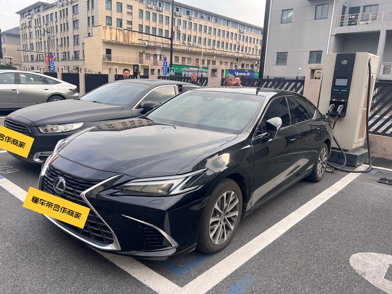 Lexus ES, 2024 — купить в Тамбове под ключ