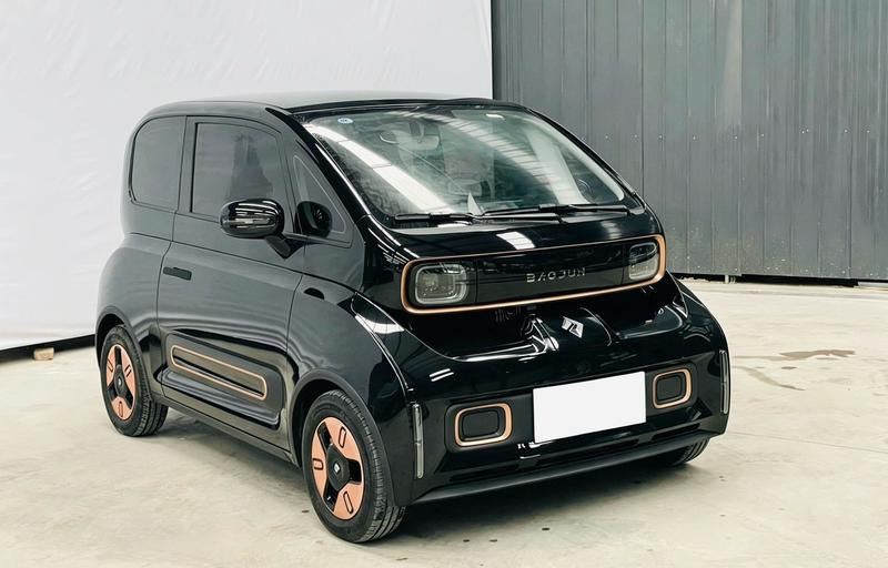 Baojun KiWi EV, 2021 — фото 3 из 12