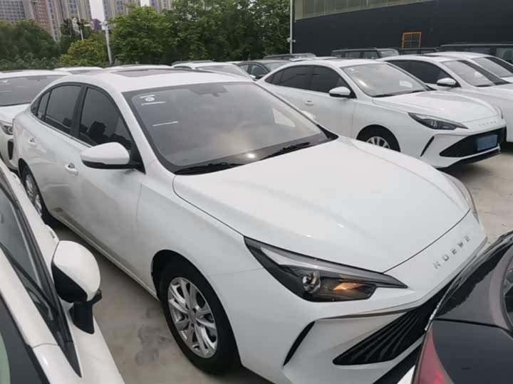 Roewe i5, 2025 — фото 4 из 9