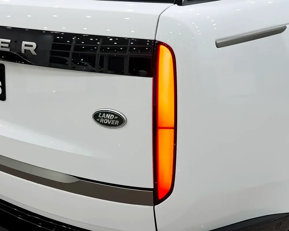 Land Rover Range Rover, 2023 — фото 5 из 10