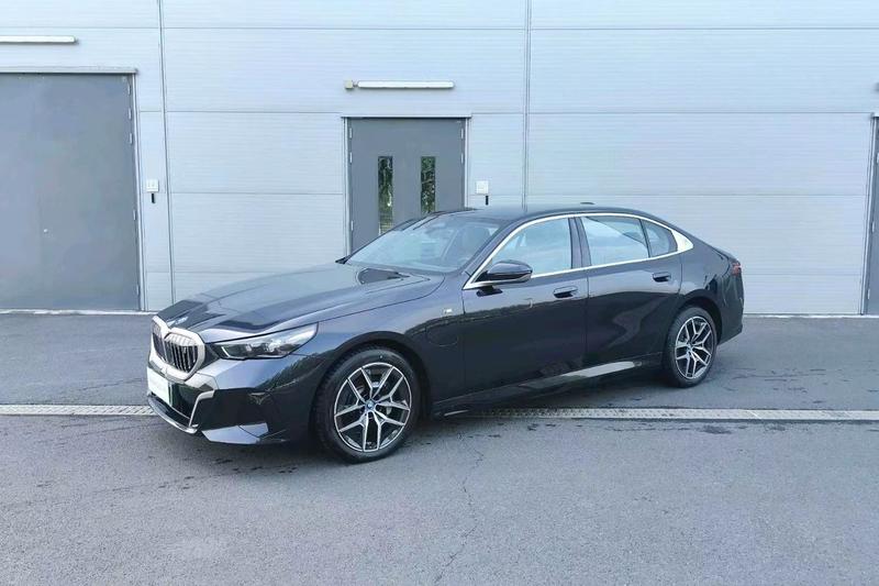 BMW i5, 2025 — купить в Белгороде под ключ