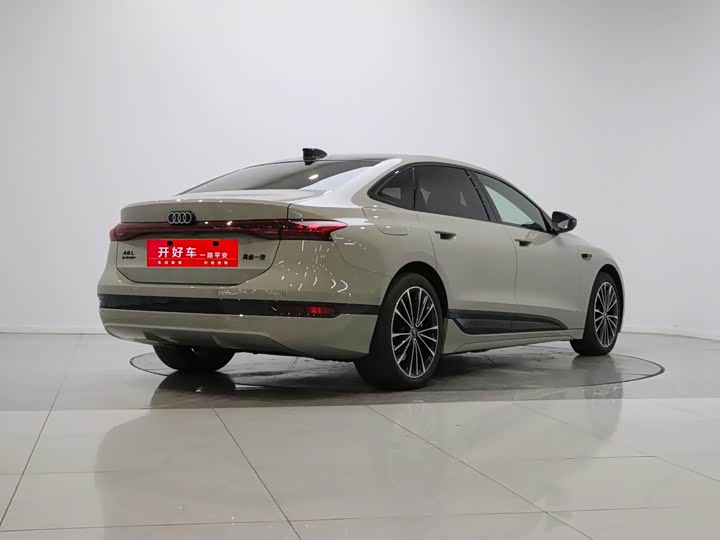 Audi A6L e-tron, 2025 — фото 5 из 9