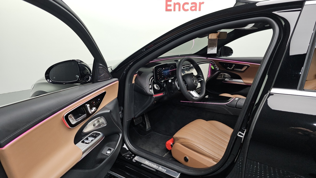 Mercedes-Benz E-Class, 2025 — фото 9 из 12
