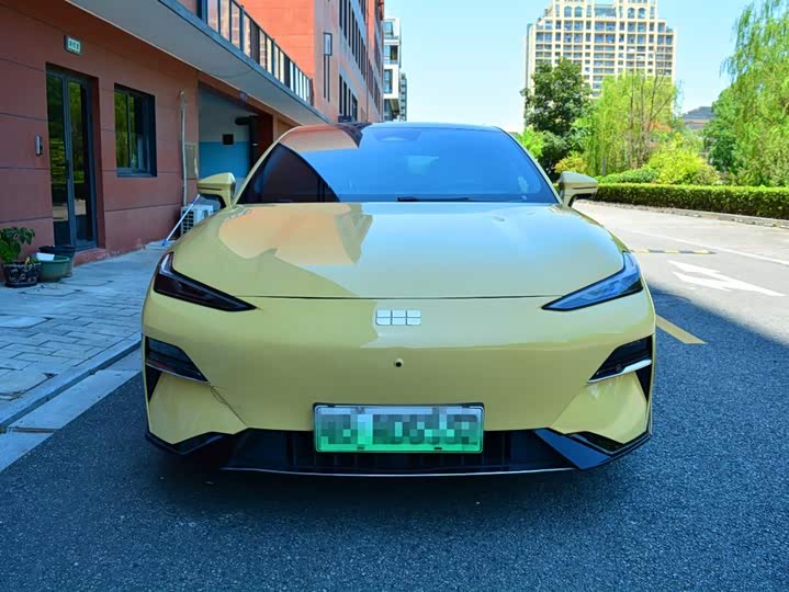 Geely Galaxy E8, 2024 — фото 2 из 9