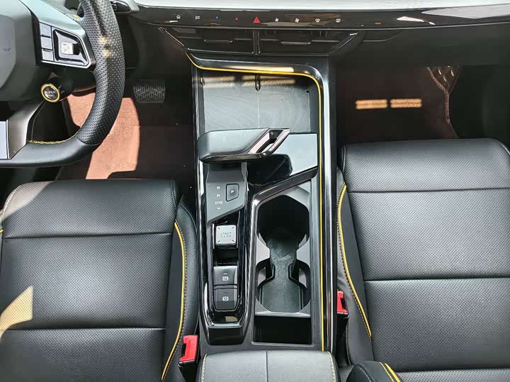 MG Motor 5 Scorpio, 2022 — фото 6 из 9