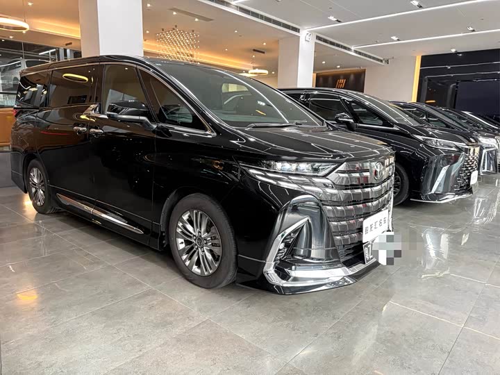 Toyota Alphard, 2026 — фото 2 из 9