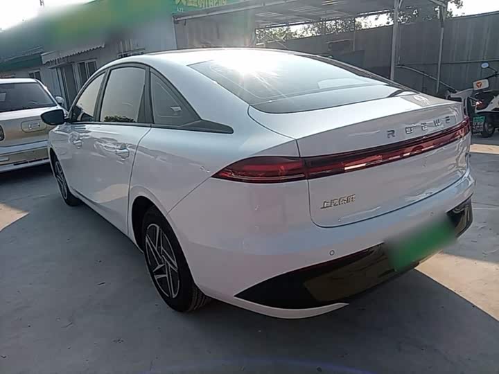 Roewe D6, 2025 — фото 5 из 9