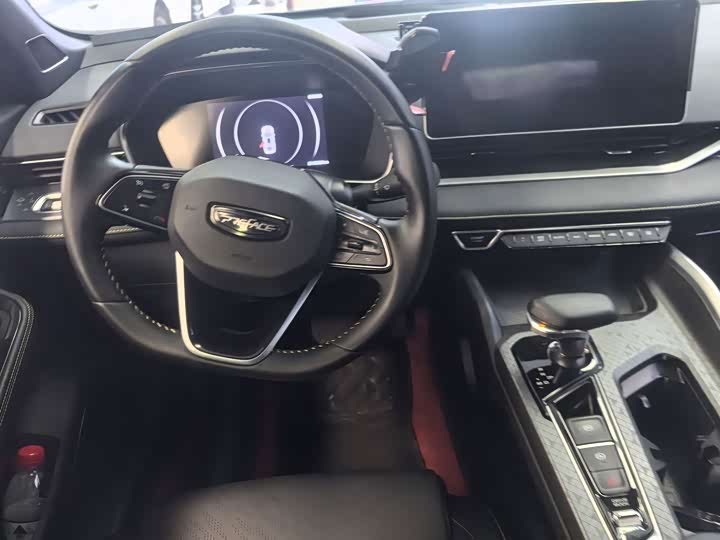 Geely Preface, 2023 — фото 7 из 9