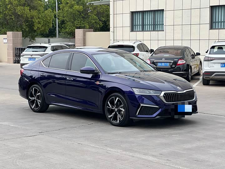 Skoda Octavia Pro, 2022 — фото 3 из 9