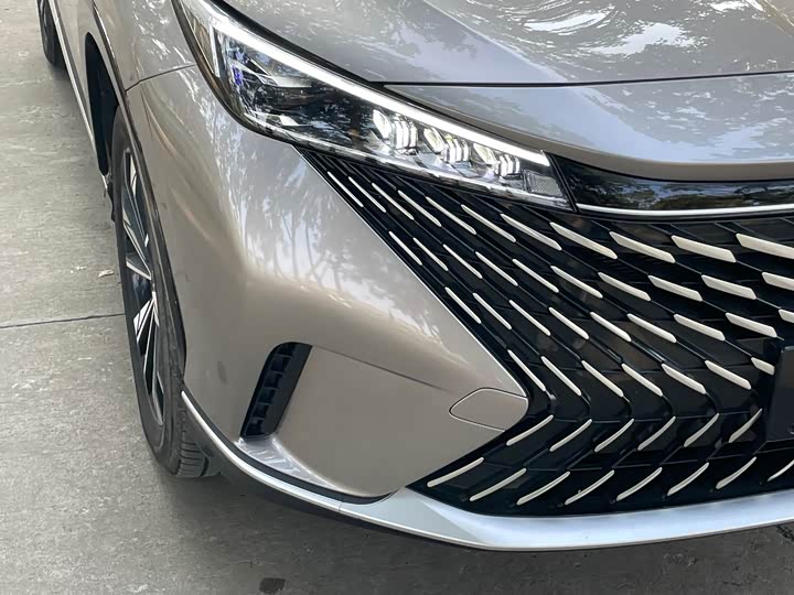 Roewe RX5, 2024 — фото 5 из 9