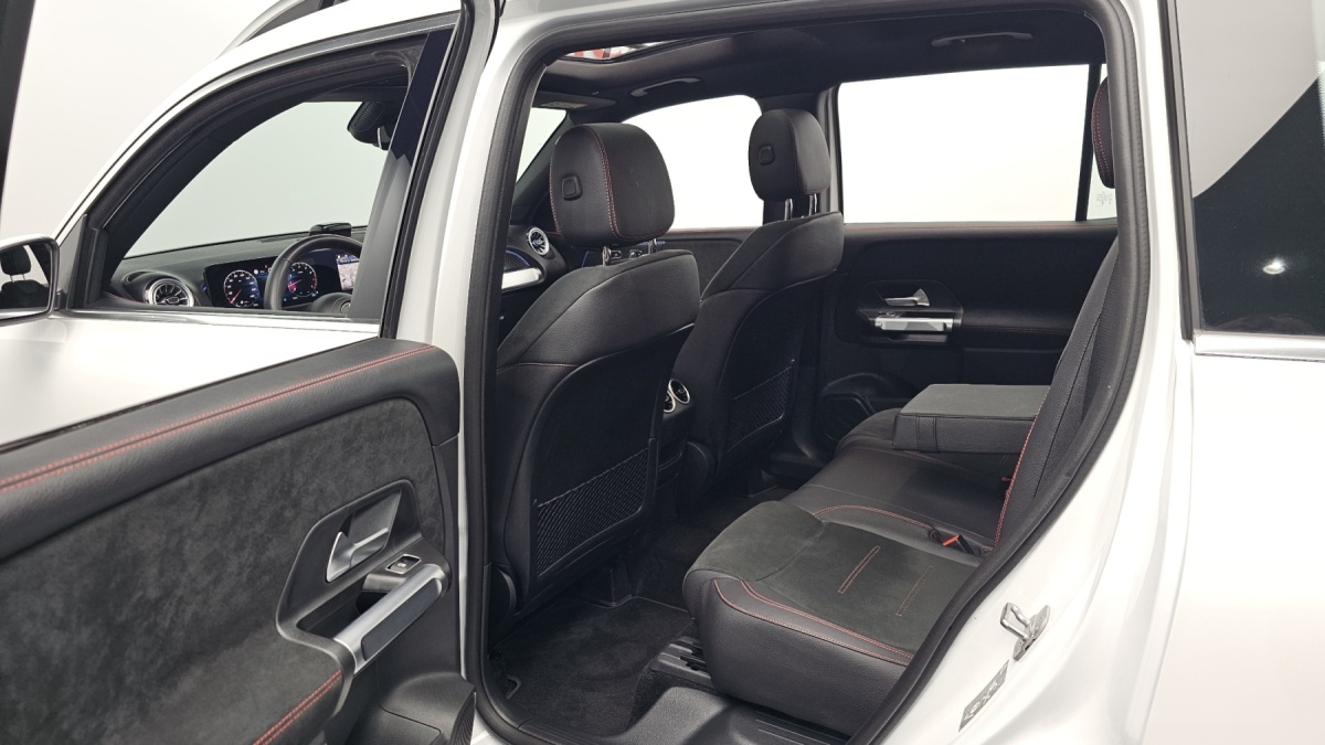 Mercedes-Benz GLB-Class, 2025 — фото 12 из 12