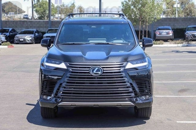 Lexus LX, 2023