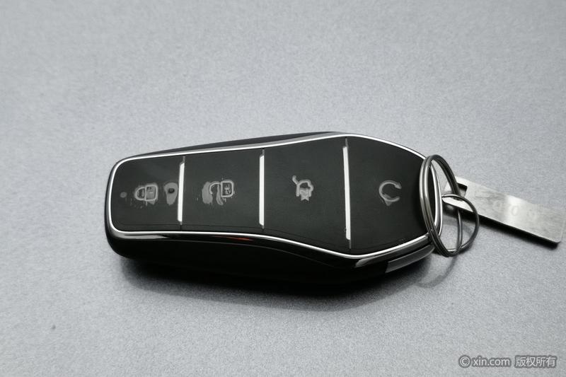 BYD Song L DM-i Hybrid, 2026 — фото 7 из 12