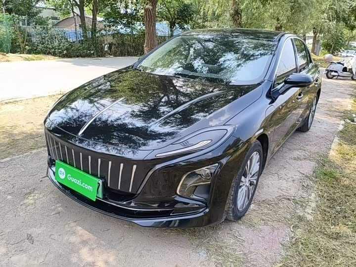 Hongqi E-QM5, 2023 — фото 2 из 9