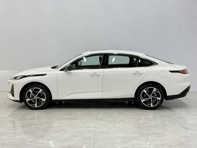 Changan Eado Plus, 2026 — фото 4 из 12