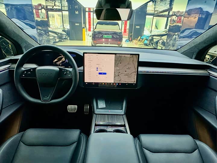 Tesla Model X, 2023 — фото 8 из 9